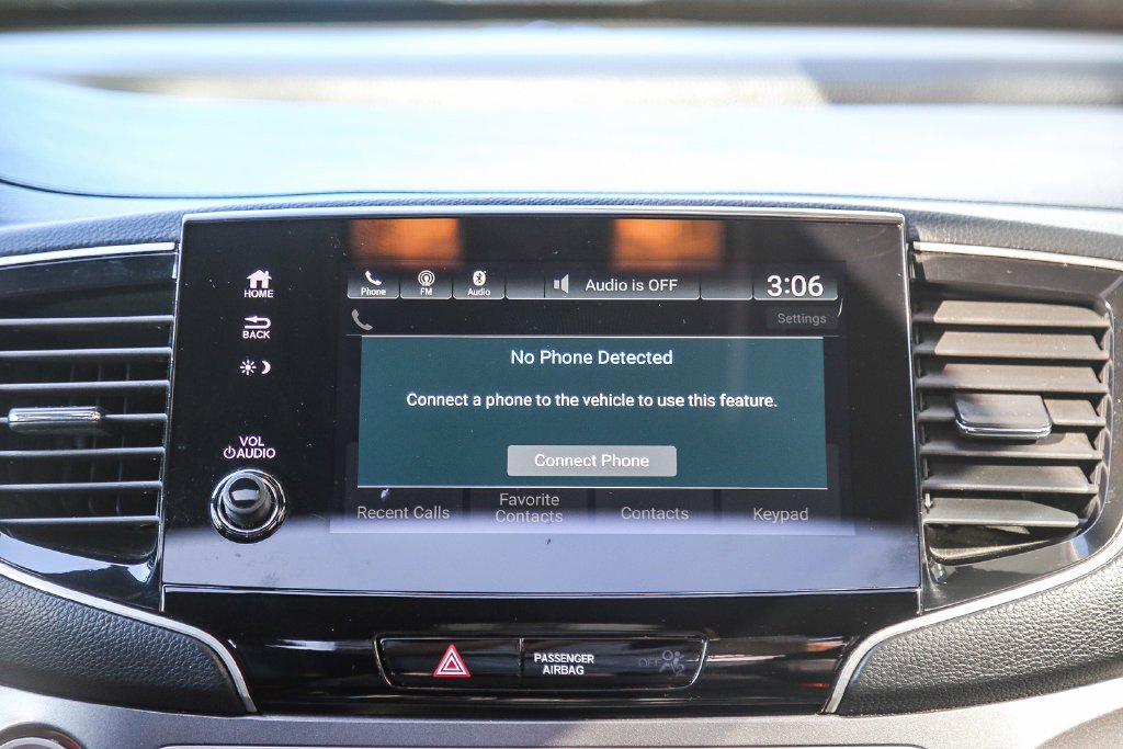 Certified Used 2024 Crystal Black Pearl Honda AWD EX-L image 15
