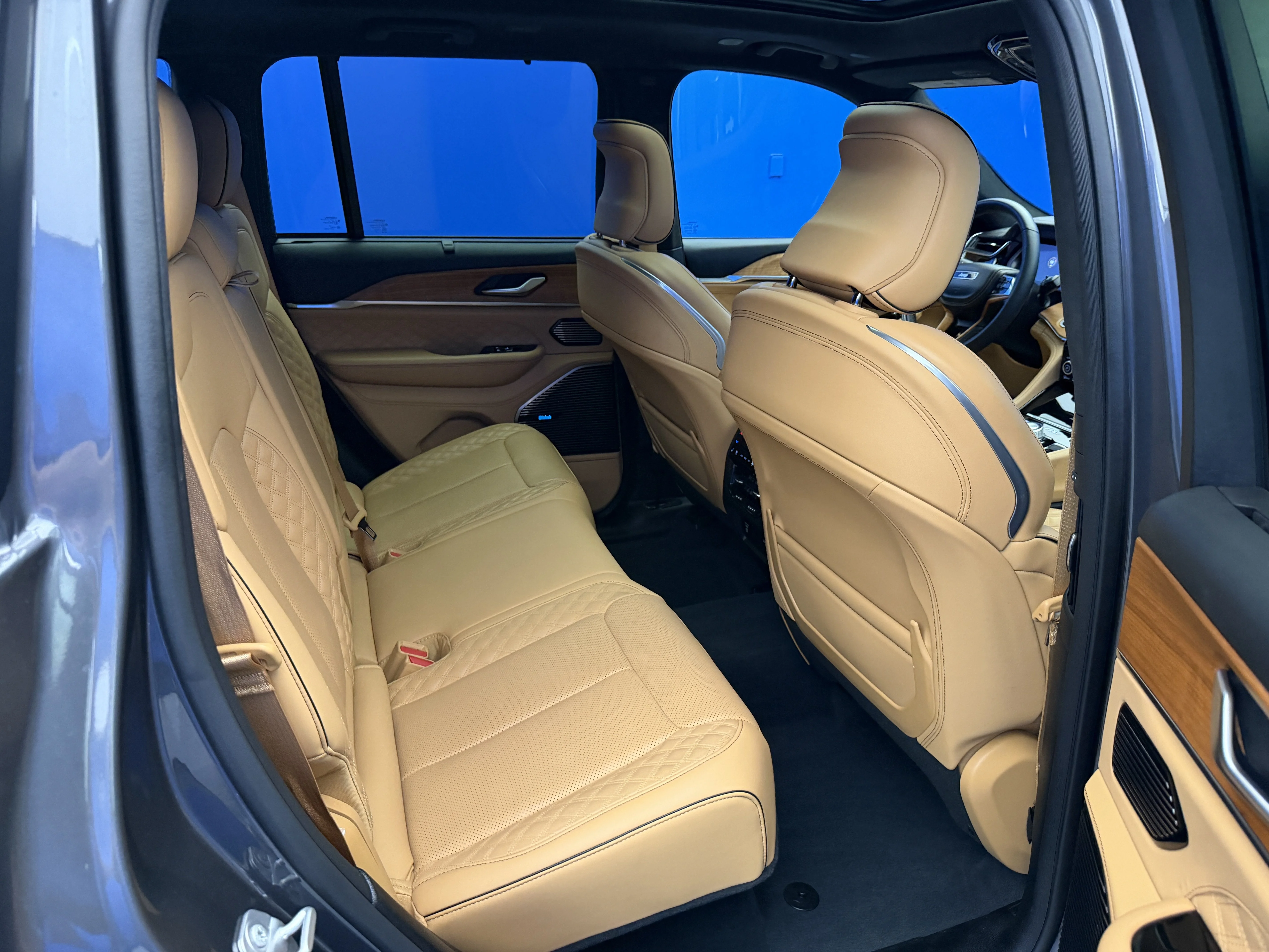 Used 2022 Baltic Gray Metallic Clearcoat Jeep Summit Reserve image 29
