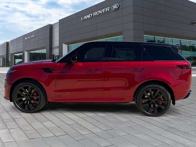 New 2026 Firenze Red Land Rover Dynamic SE image 2