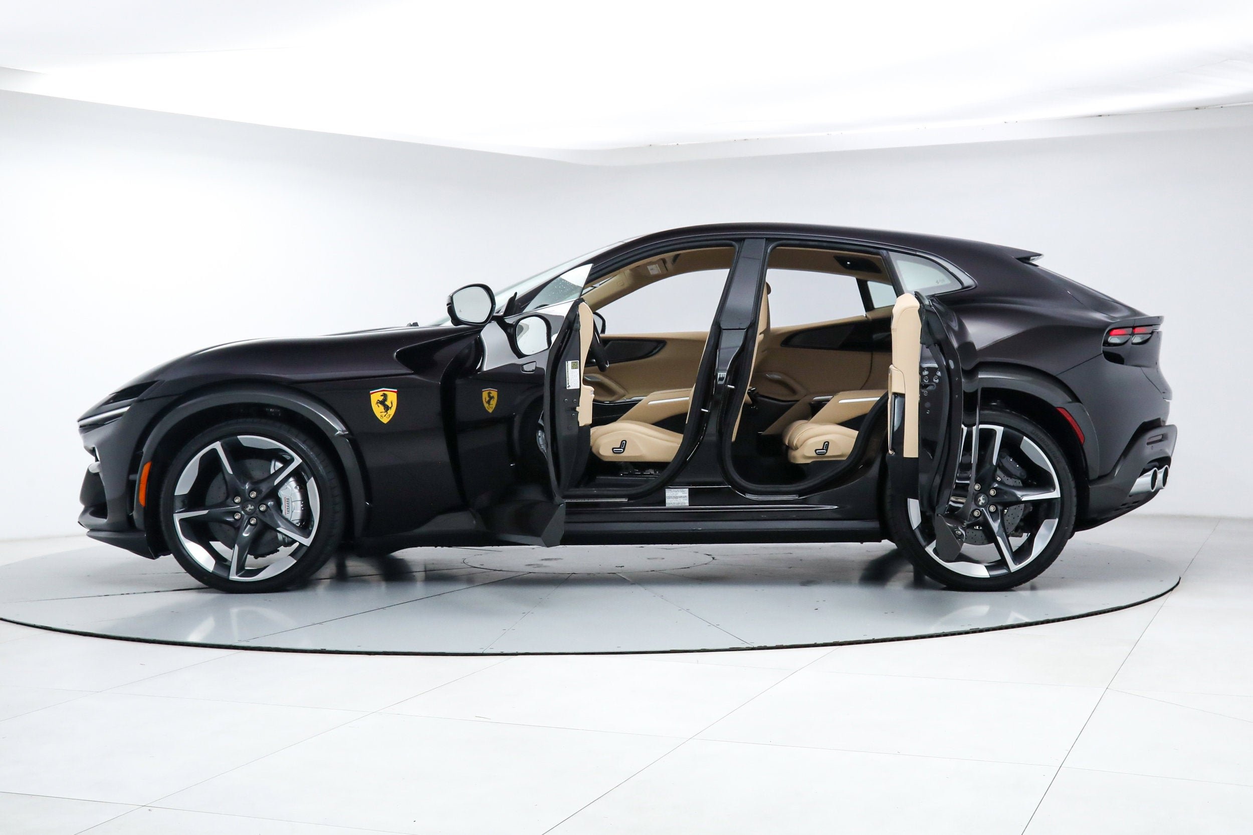Certified Used 2025 Nero Purosangue Ferrari  image 7