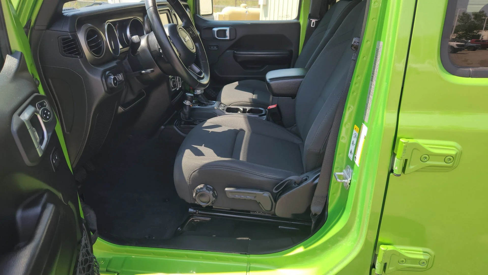 Certified Used 2018 Mojito! Clearcoat Jeep Sport S image 17