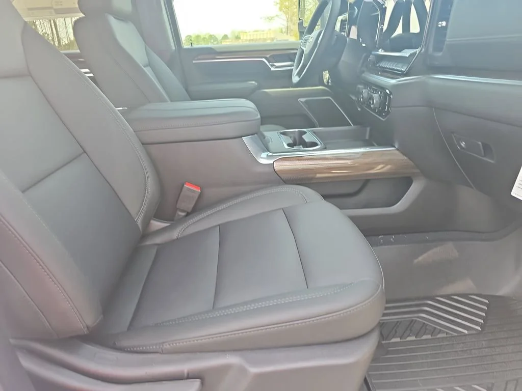 2026 Chevrolet Silverado 2500 HD LT - Photo 10