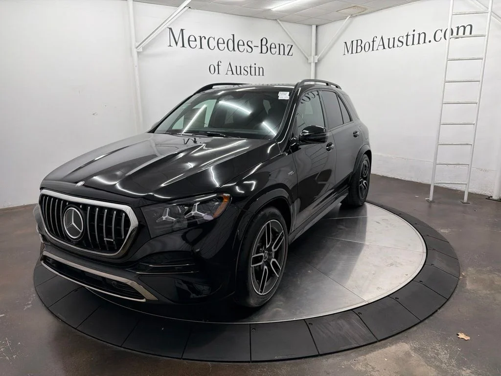 New 2027 Black Mercedes-Benz  image 3