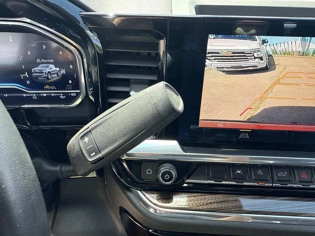 Used 2023 Red Chevrolet RST image 30