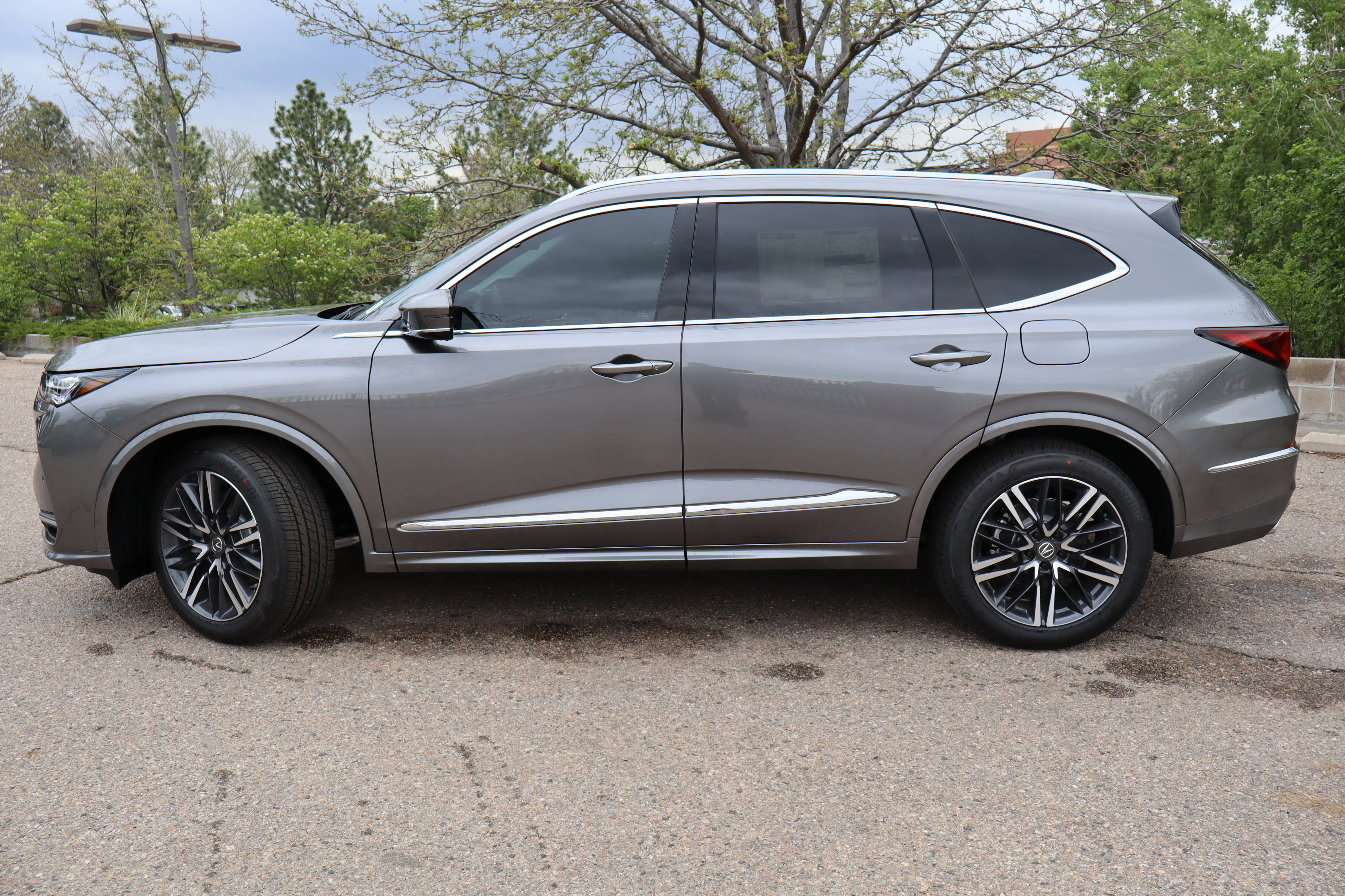 New 2026 Liquid Carbon Metallic Acura w/Advance Package image 3
