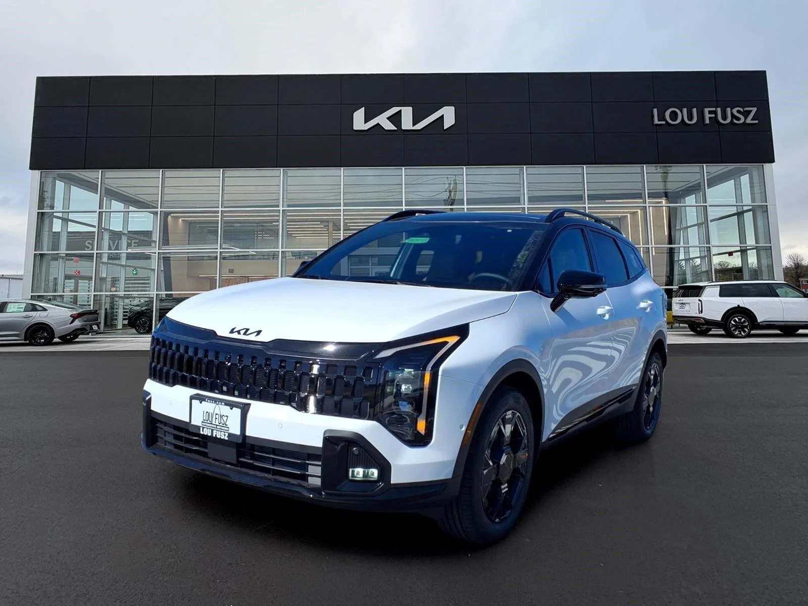 New 2027 Glacial White Pearl / Black Ro Kia X-Line image 1