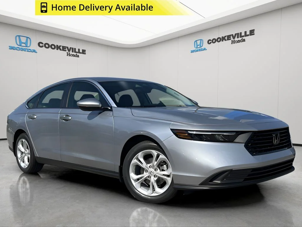 Used 2025 Solar Silver Metallic Honda LX image 1