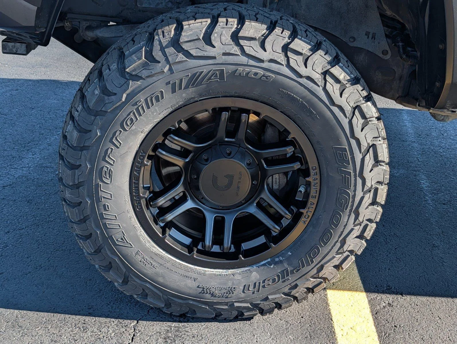 Used 2018 Magnetic Gray Metallic Toyota TRD Off-Road image 10