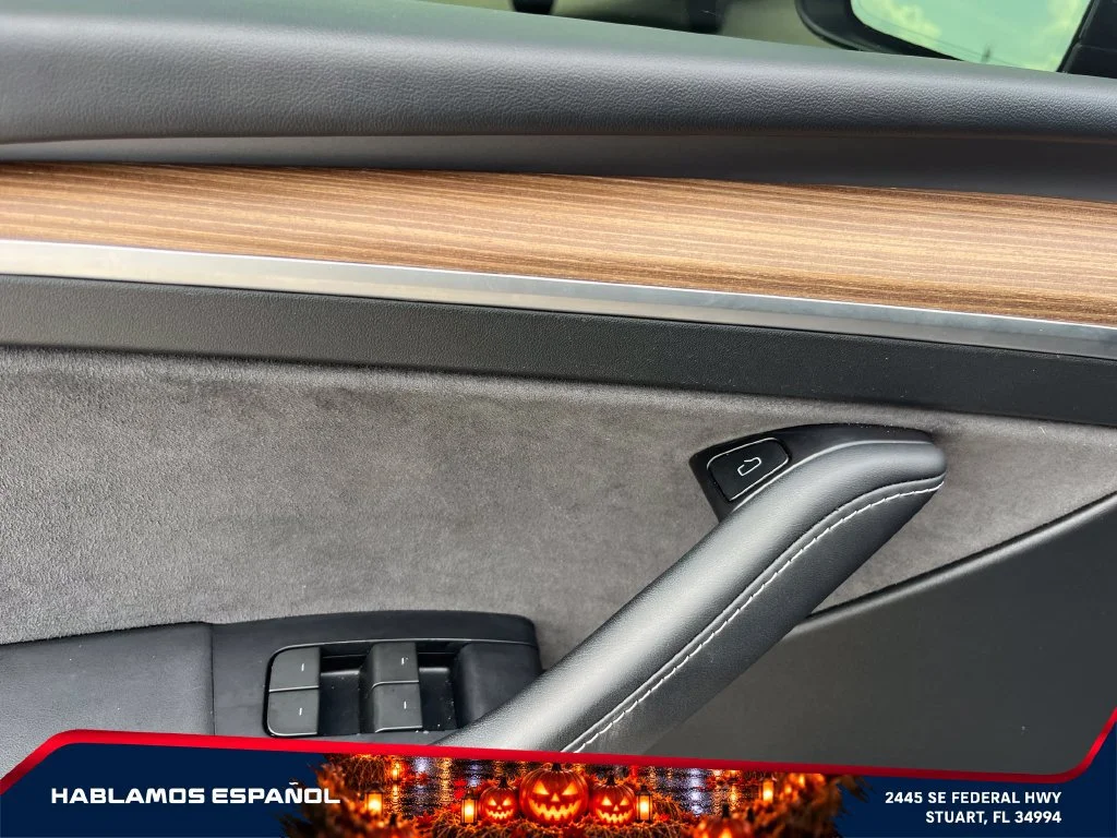 Used 2024  Tesla RWD *Ltd Avail* image 22