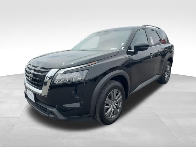 Used 2025 Black Nissan SV image 4