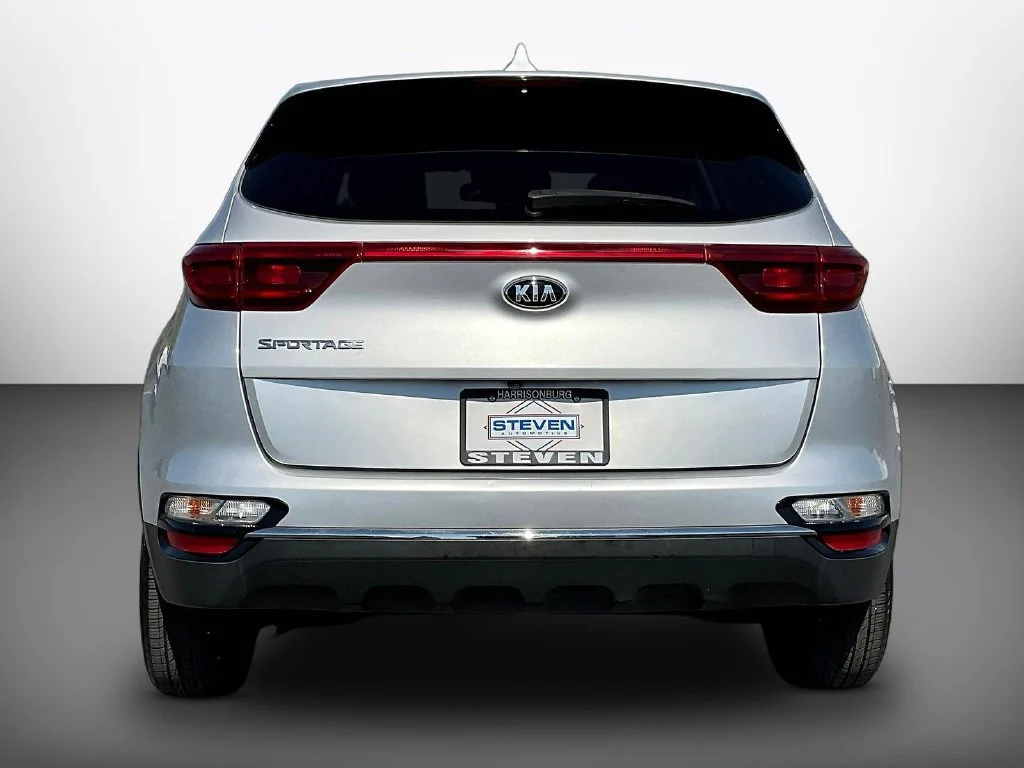 Used 2020 Sparkling Silver Kia LX image 5