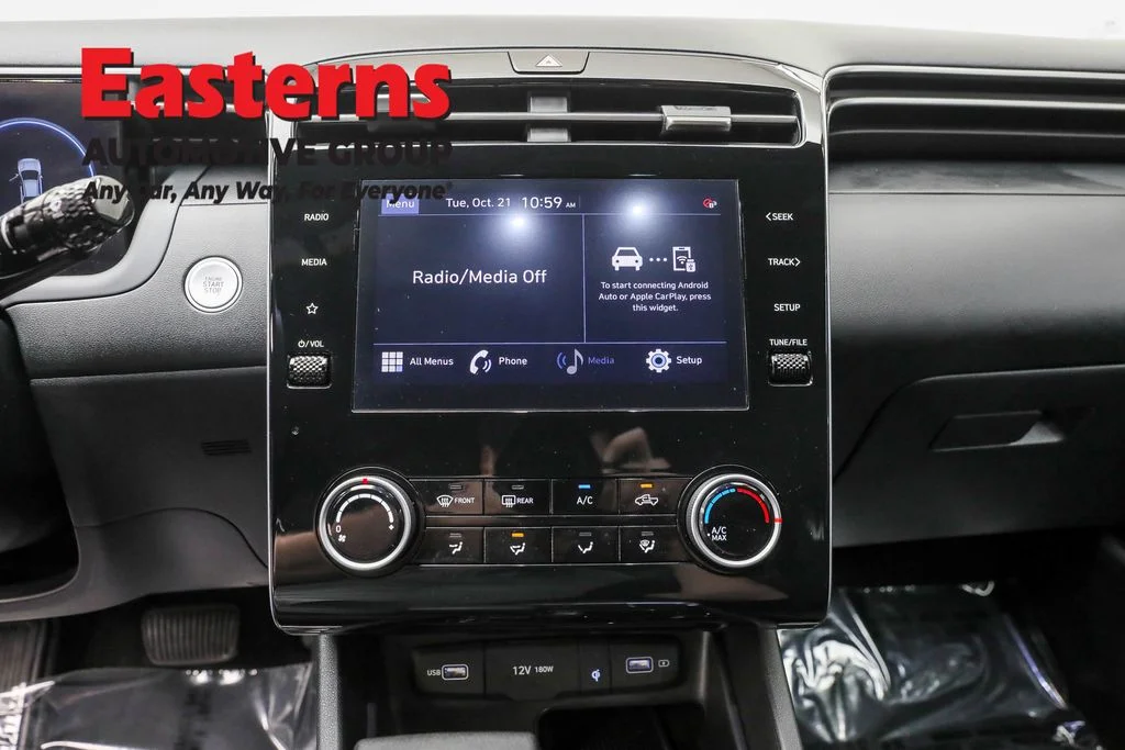 Used 2022 Black Hyundai SEL image 14