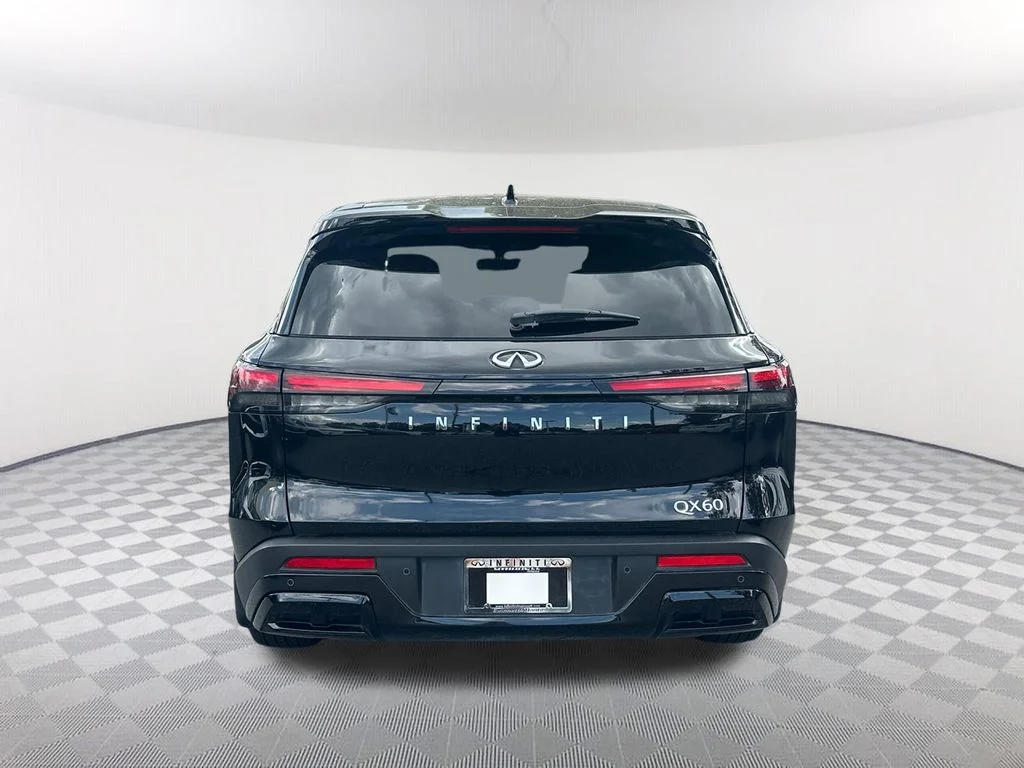 Used 2024 Black INFINITI PURE image 6