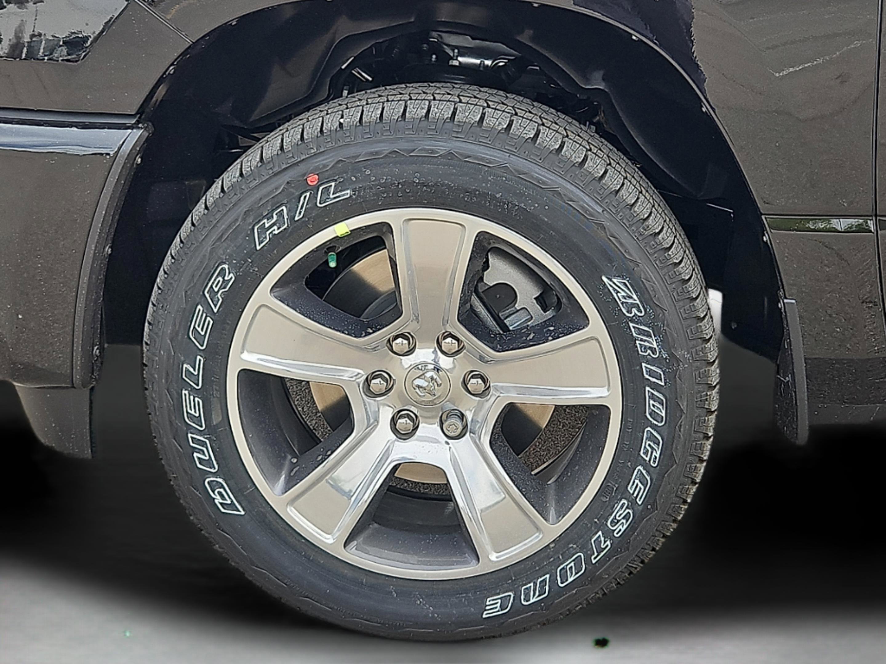 New 2026 Diamond Black Crystal Pearl-Coat Exterior Paint RAM Express image 30