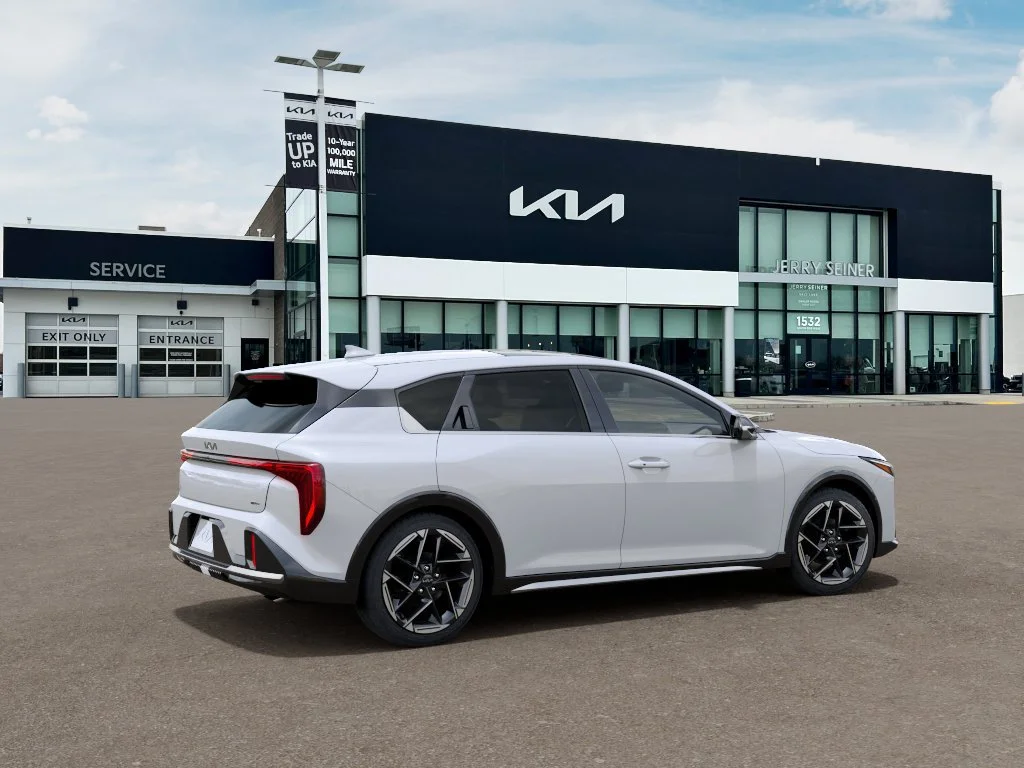 New 2026 Snow White Pearl Kia GT-Line image 6