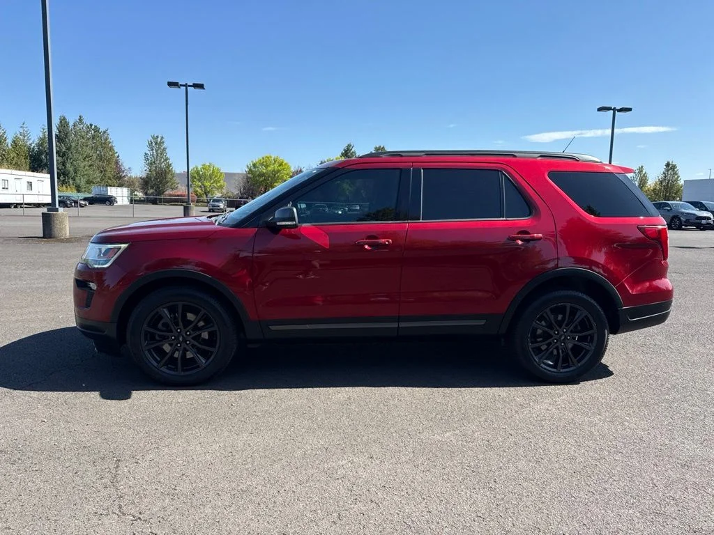 Used 2019 Ruby Red Metallic Ford XLT image 4
