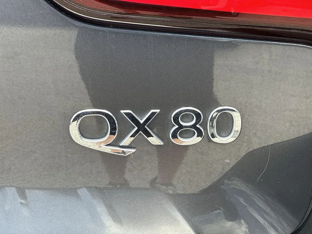Certified Used 2024 Anthracite Gray INFINITI LUXE image 31