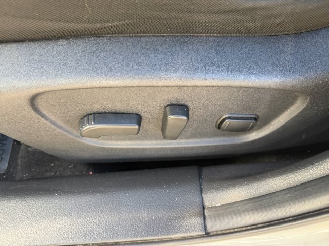 Certified Used 2018 Silver Nissan SV image 9
