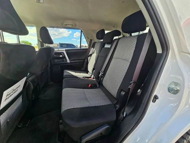 Used 2018 Super White Toyota SR5 image 20