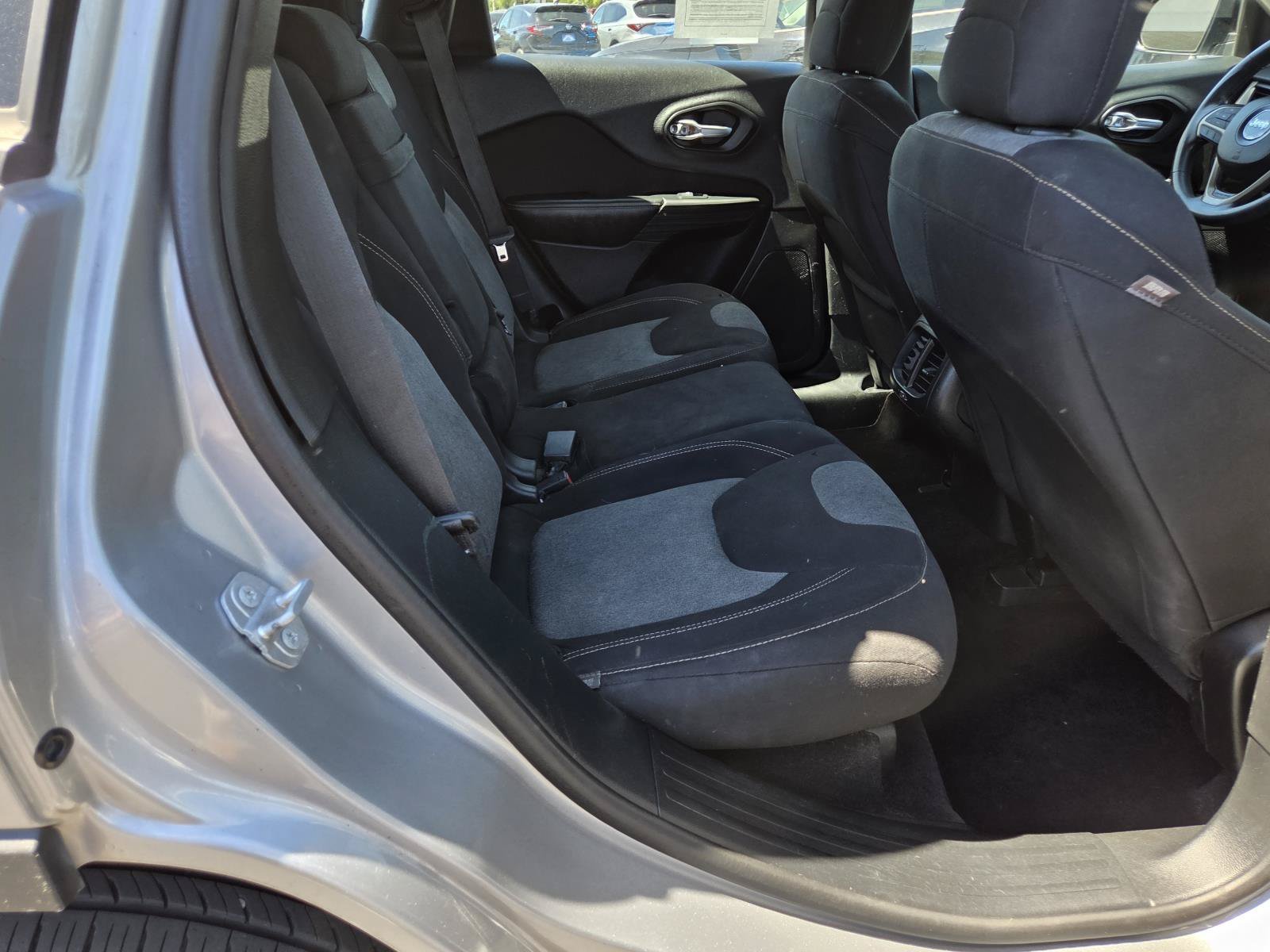 Used 2016 Billet Silver Metallic Clearcoat Jeep Sport image 18