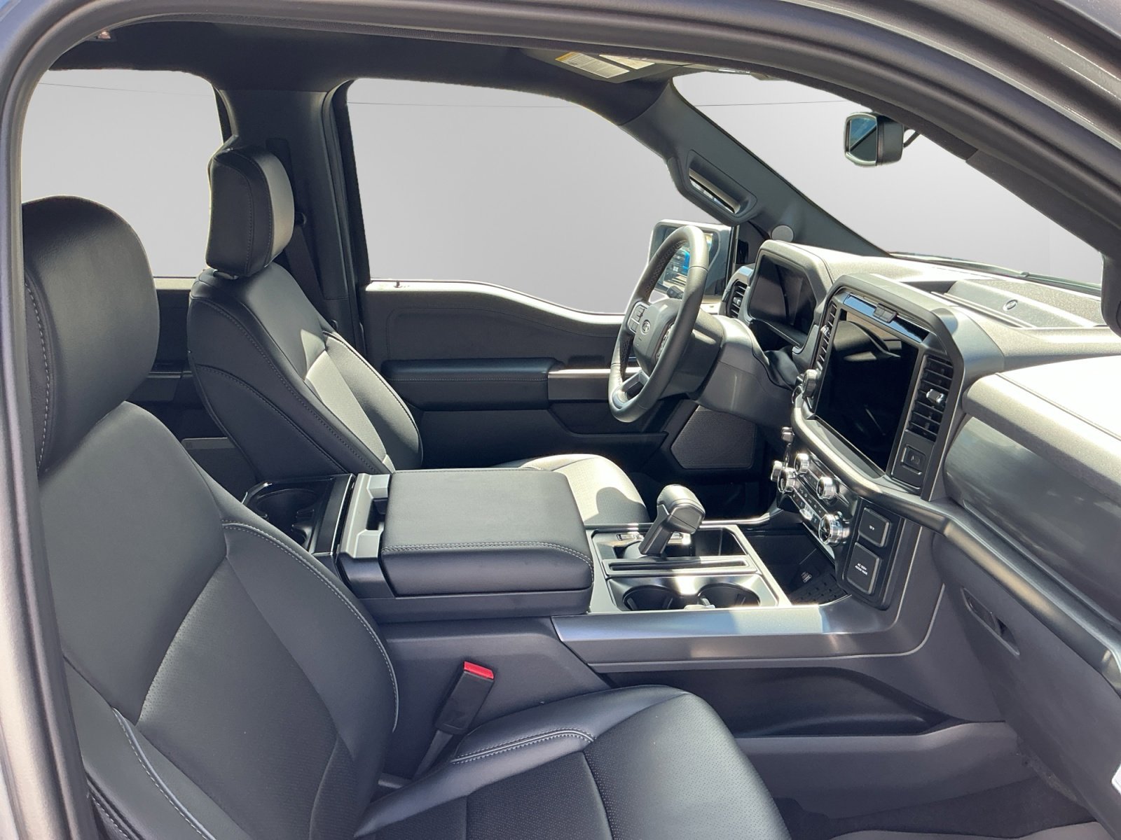 New 2026 Carbonized Gray Metallic Ford Lariat® image 15