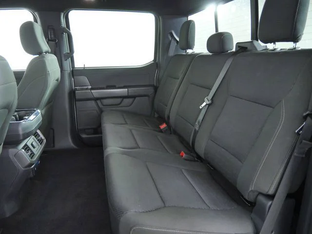 Used 2024 Silver Ford XLT image 18