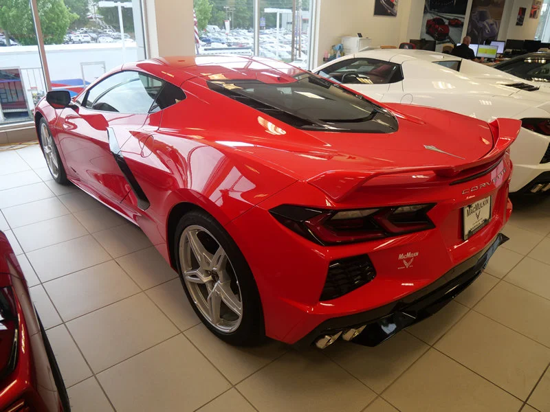 Used 2020 TORCH RED Chevrolet 2LT image 3