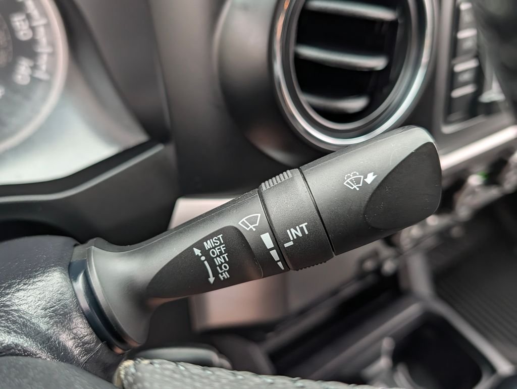 2019 Toyota Tacoma SR5 - Photo 27