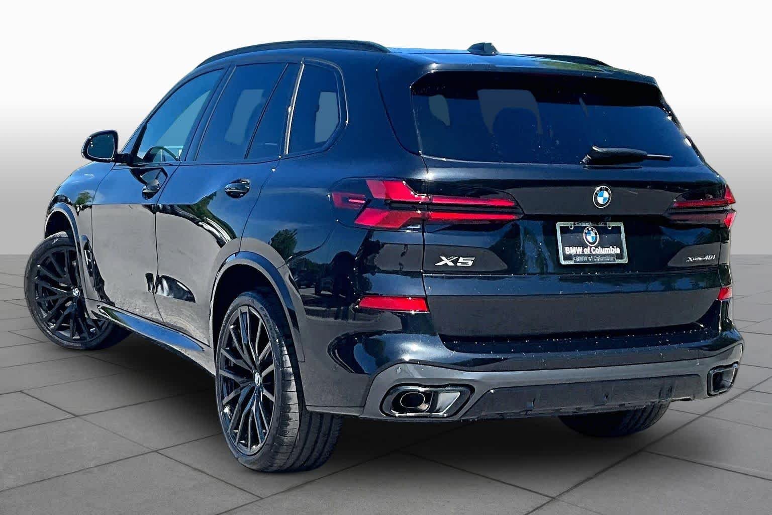 New 2026 Black Sapphire Metallic BMW xDrive40i image 12