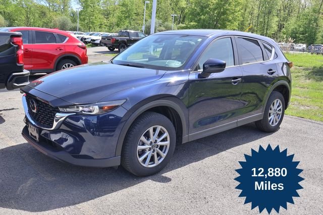 2023 Mazda CX-5 S Preferred package Auto AWD's photo