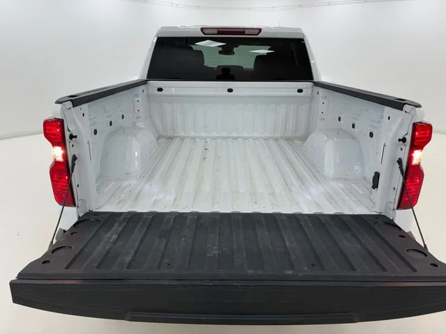 Used 2024 White Chevrolet LT image 17