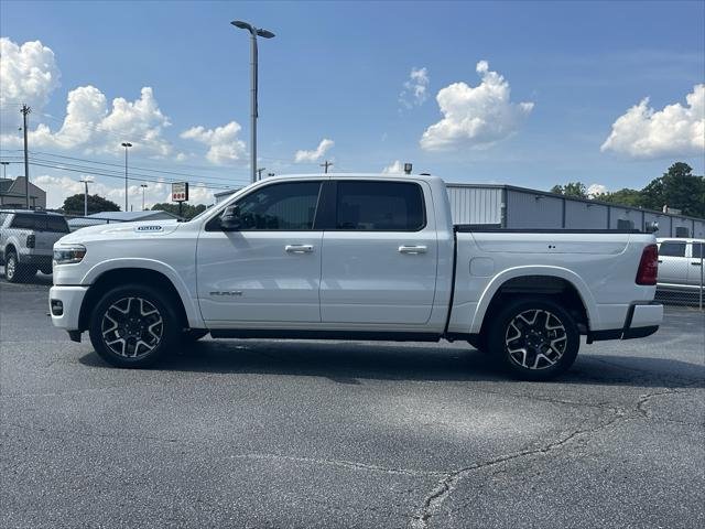 New 2026 Bright White Clear-Coat Exterior Paint RAM LARAMIE image 5