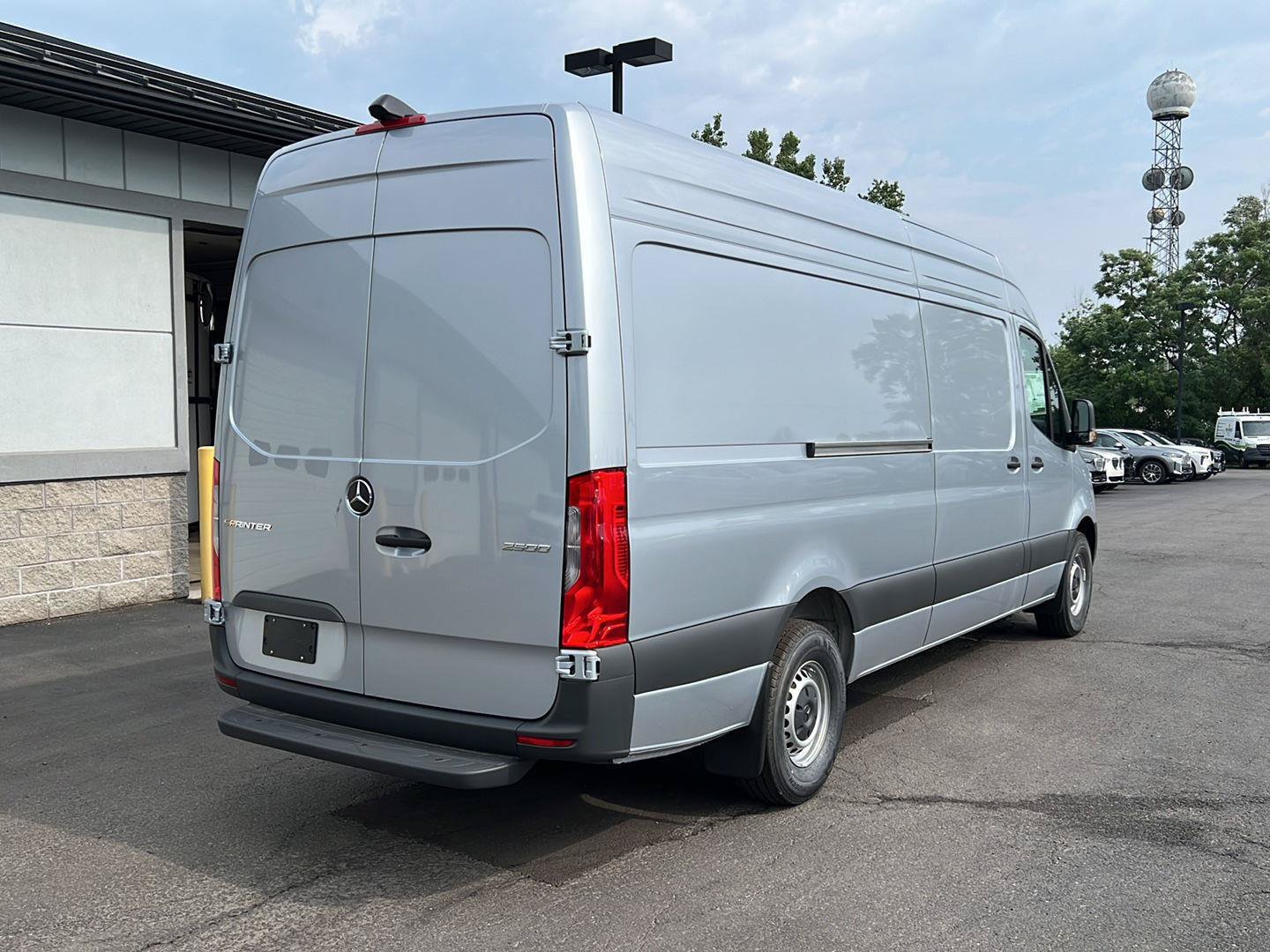 New 2026 high-tech silver metallic Mercedes-Benz Cargo Van 170” 4cyl HO image 40
