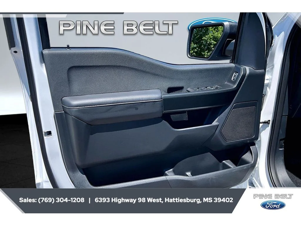 New 2026 Oxford White Ford STX® image 18