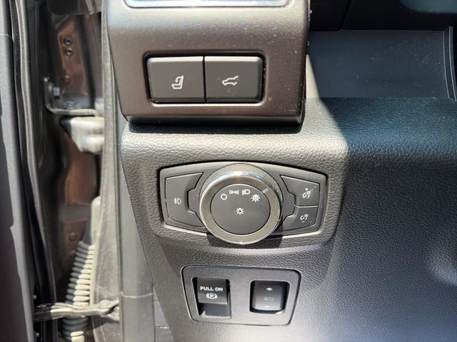 Used 2020 Gray Ford Limited image 12