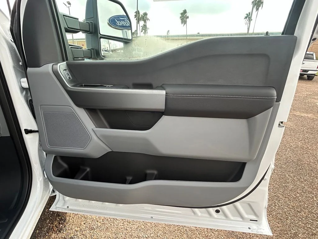 New 2026 Oxford White Ford F-350® XLT image 22