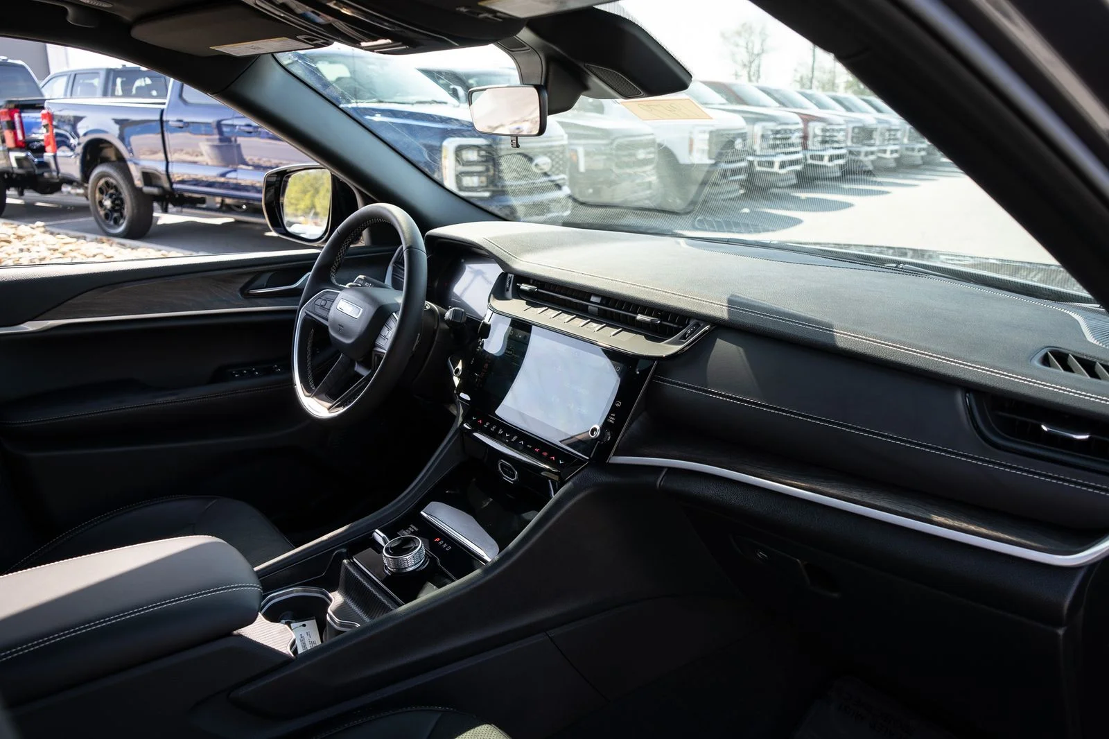 New 2026 Gray Jeep Altitude image 23