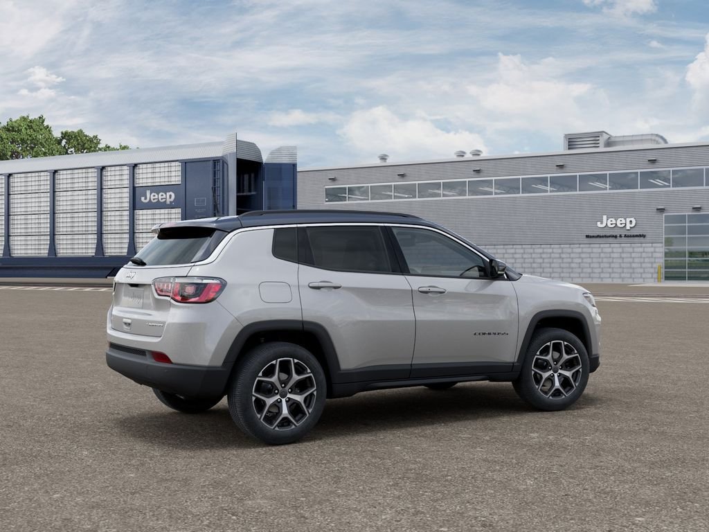New 2026 Silver Zynith Metallic Clear-Coat Exterior Paint Jeep Limited image 4