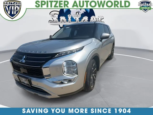 Used 2024 Silver Mitsubishi SE image 4
