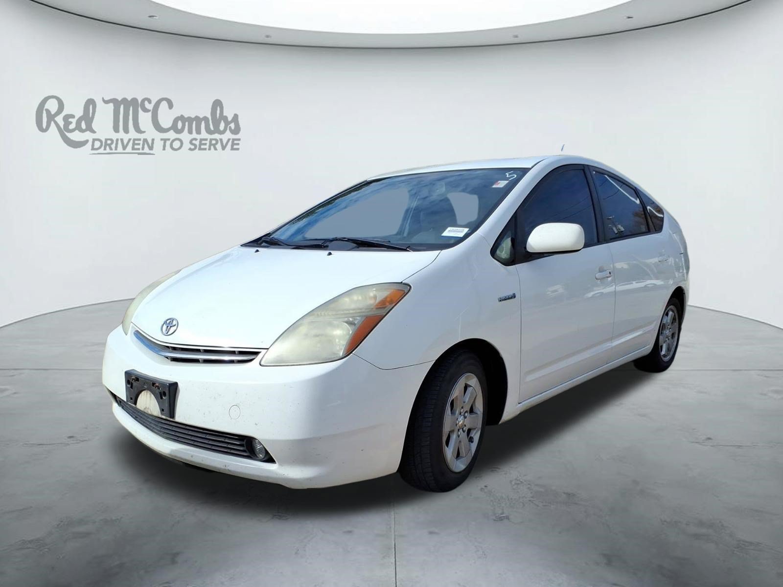 Used 2009 White Toyota Touring image 1