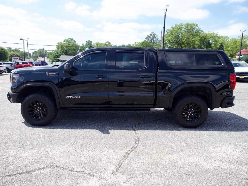 Used 2023 ONYX BLACK GMC AT4X image 4
