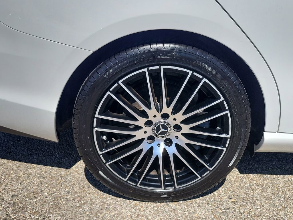2024 Mercedes-Benz C-Class Sedan C 300 - Photo 6