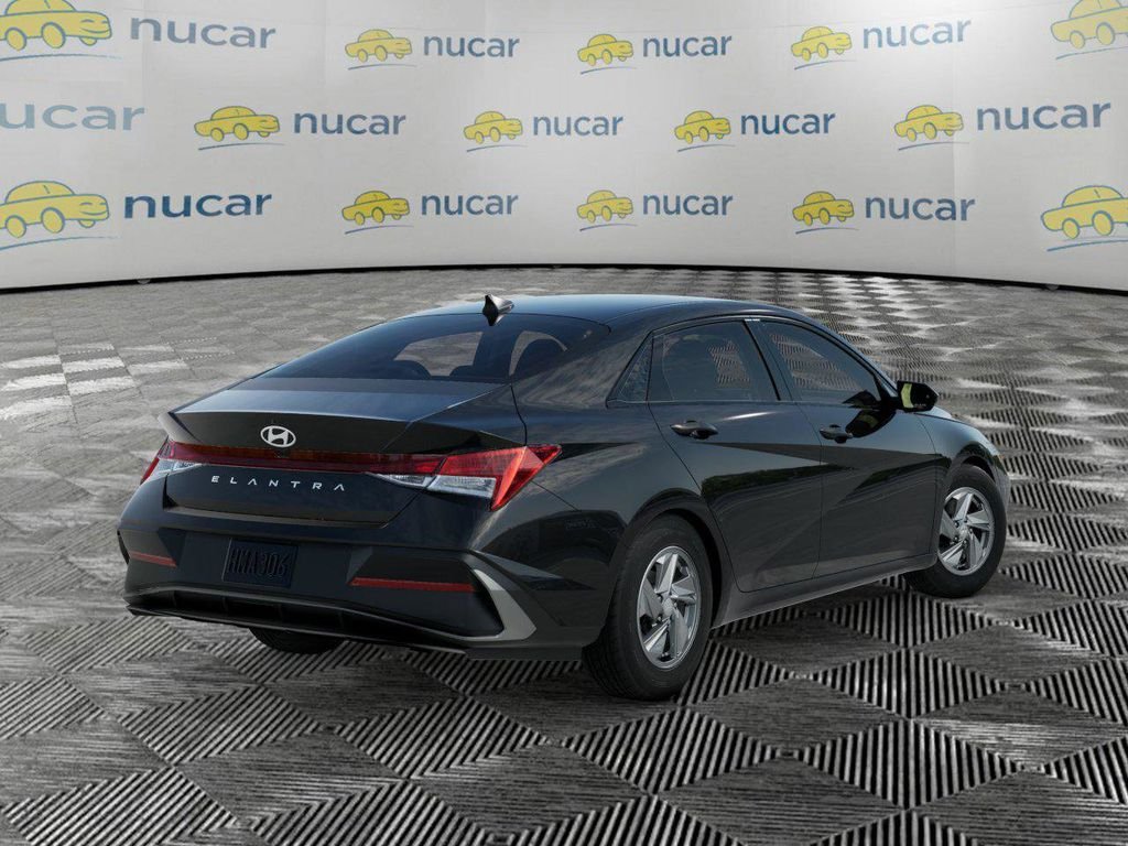 New 2026 Black Hyundai SE image 4