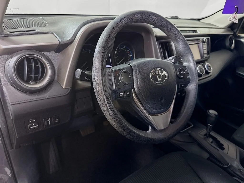 Used 2017 Gray Toyota LE image 9