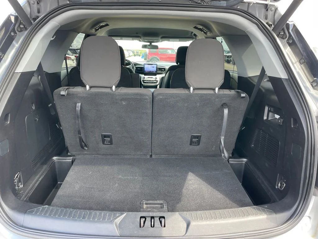 Used 2020 Silver Metallic Ford XLT image 28
