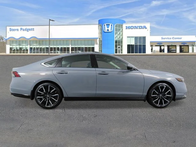 New 2026 Urban Gray Pearl Honda Touring image 7