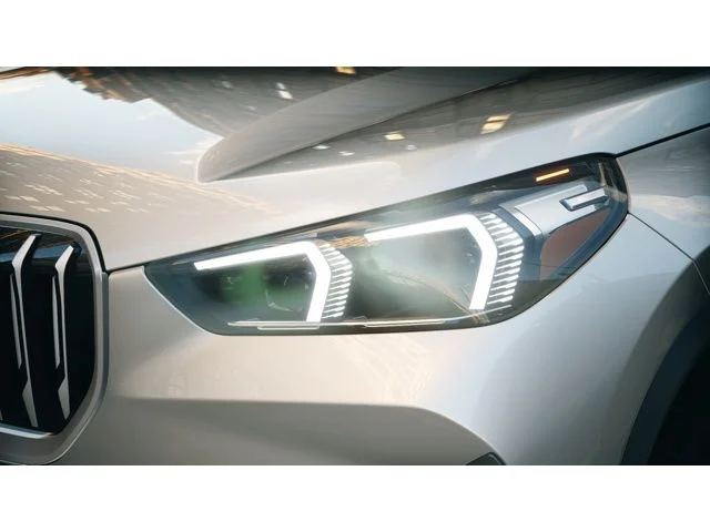 Used 2026 Space Silver Metallic BMW xDrive28i image 6