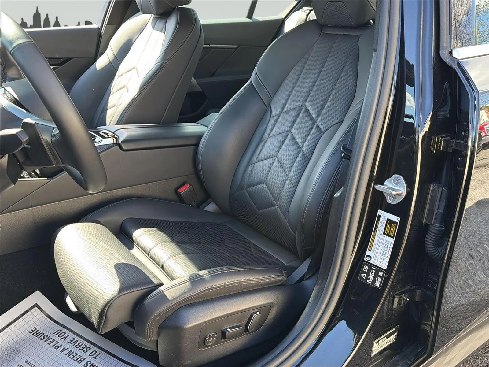 2026 BMW 5 Series 530i - Photo 8