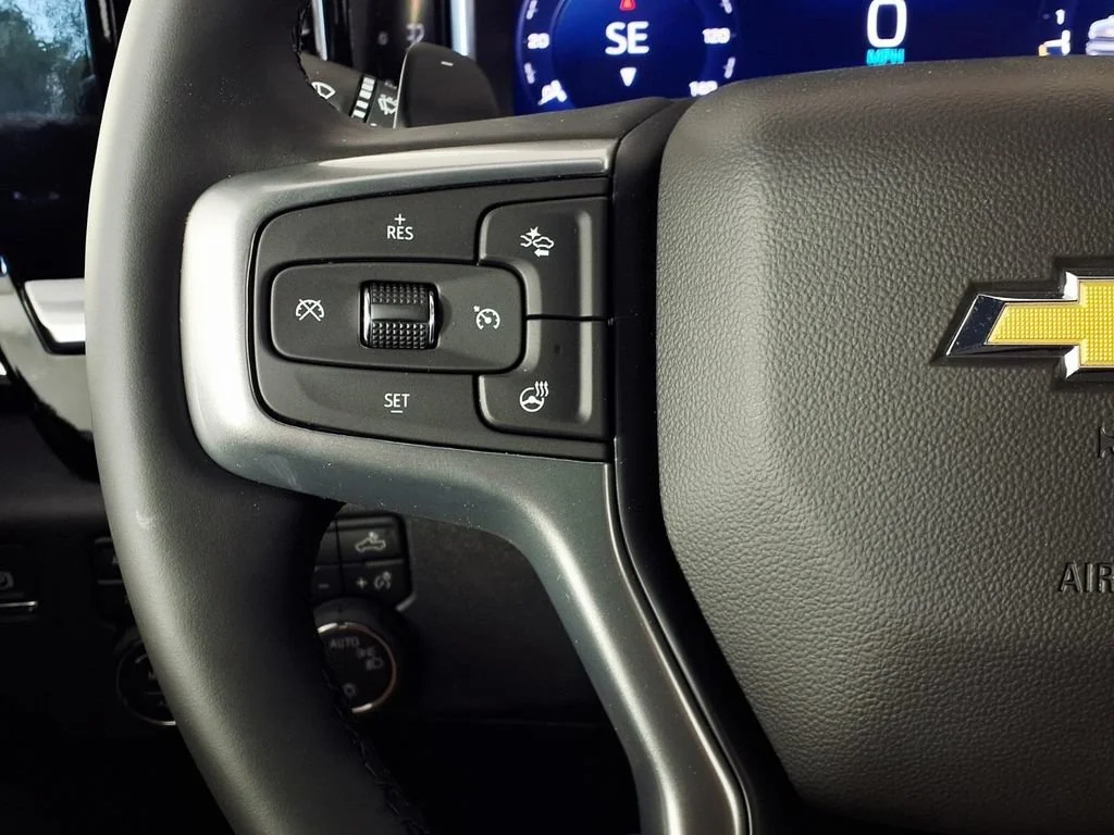 New 2026 Summit White Chevrolet LT image 18