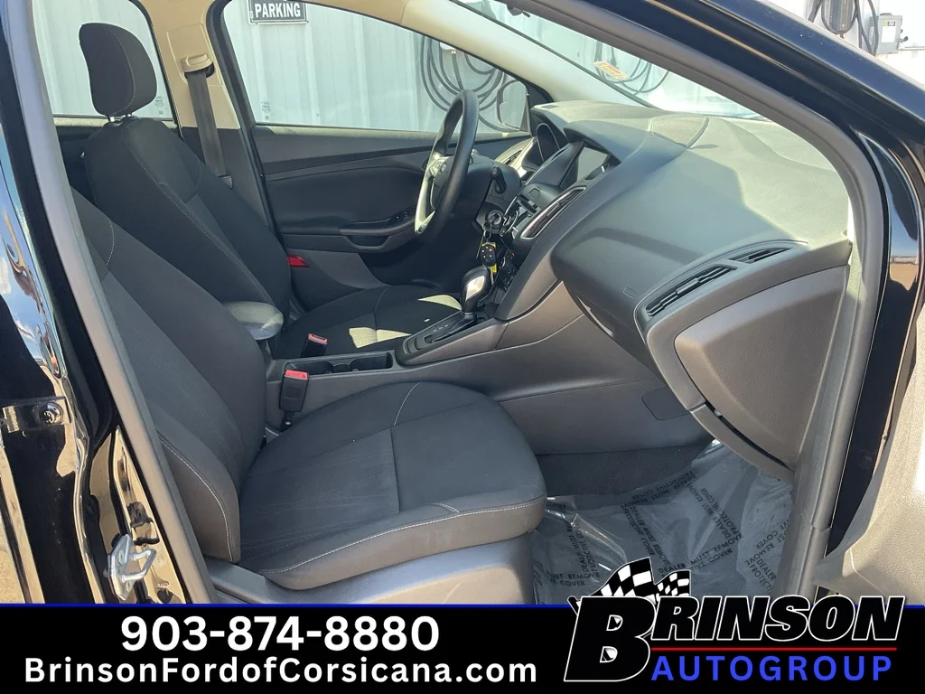 Used 2018 Shadow Black Ford SEL image 19